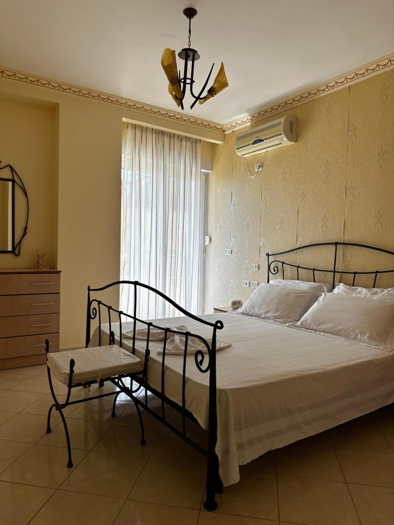 Coastal Bliss Retreat Durrës